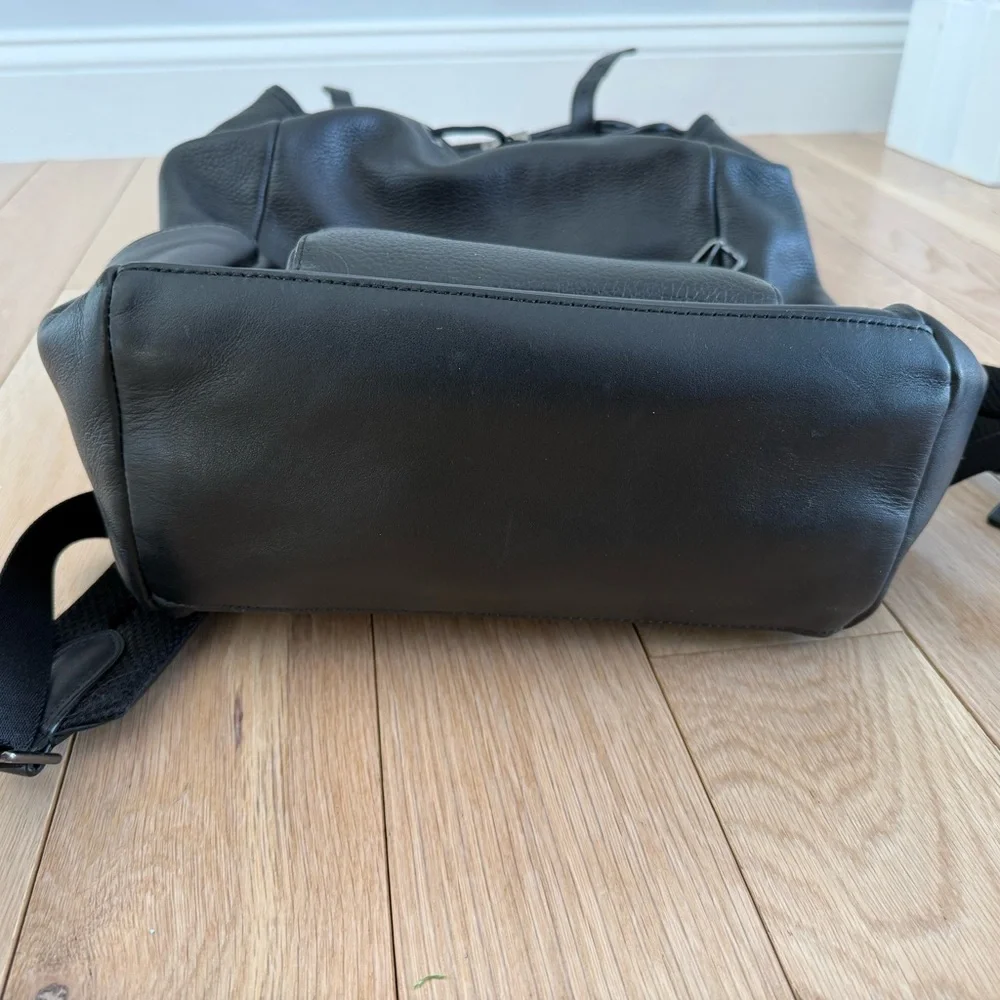 COACH Black Leather Men's Henry Backpack
